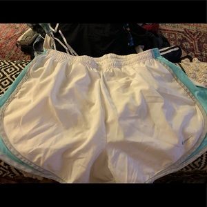 Women’s Nike Tempo shorts - size large